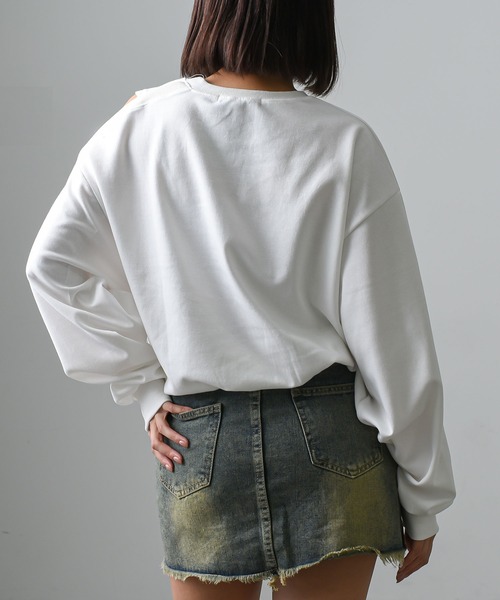 .KOM（ドットコム）の「A'GEM/9 × .kom 『.kom/ドットケーオーエム』オープンショルダートップス（Tシャツ/カットソー・レディース・アイボリー/ブラック/グレー/ベージュ/パープル・FREE）」の10枚目の写真
