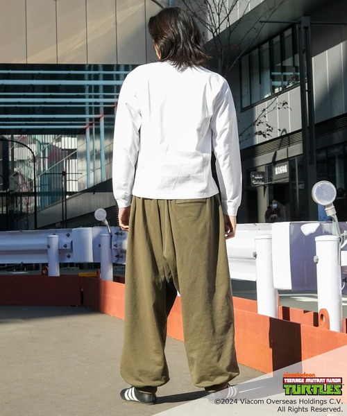 LB/S (エルビーエス)の「【ミュータント タートルズ】ニンジャタートルズ プリントロンT(Tシャツ/カットソー・メンズ・スミクロ/オフホワイト/ブラック/ホワイト・X-LARGE/LARGE/MEDIUM)」の20枚目の写真