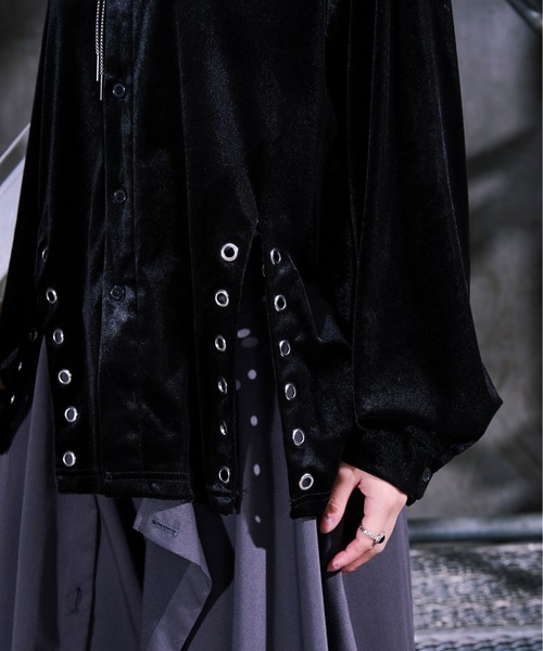 Ellno Loset(エルノロゼット)の「Wレースアップベロアシャツ(シャツ/ブラウス・メンズ・パープル/ブラック・MEDIUM/SMALL/LARGE)」の10枚目の写真