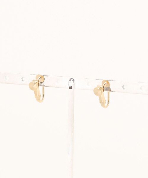 CERCA（チェルカ）の「september/ひと粒パールearring（イヤリング・レディース・ホワイト・FREE）」の2枚目の写真