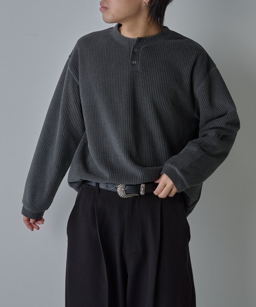 COLONY 2139（コロニートゥーワンスリーナイン）の「グリッドヤーンヘンリーネック（Tシャツ/カットソー・メンズ・グレイッシュベージュ/チャコールグレー/ブラウン・LARGE/MEDIUM）」の4枚目の写真