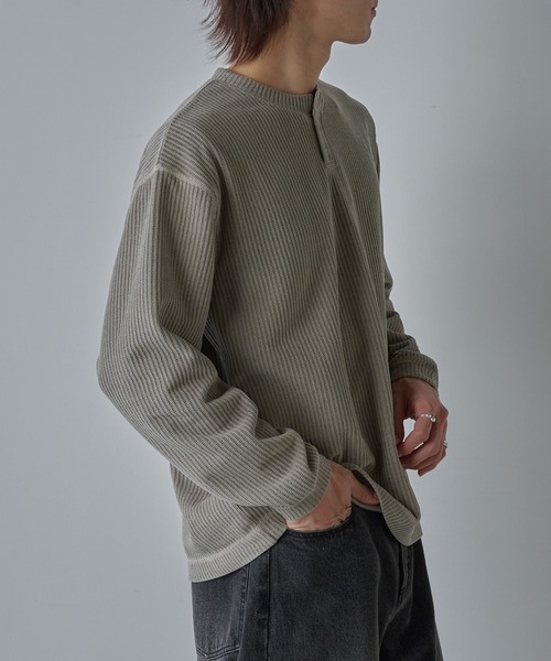 COLONY 2139（コロニートゥーワンスリーナイン）の「グリッドヤーンヘンリーネック（Tシャツ/カットソー・メンズ・グレイッシュベージュ/チャコールグレー/ブラウン・LARGE/MEDIUM）」の14枚目の写真