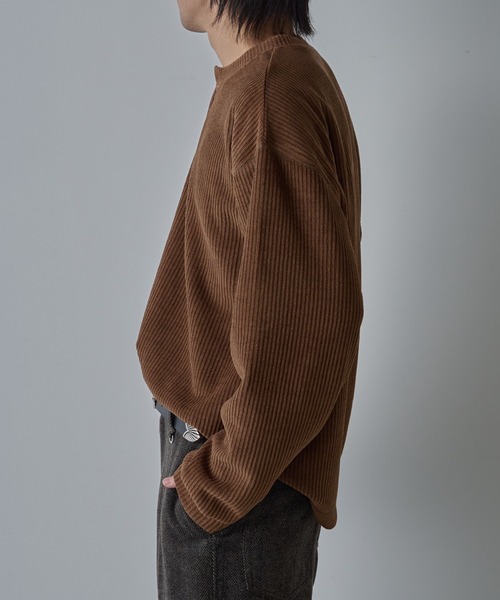 COLONY 2139（コロニートゥーワンスリーナイン）の「グリッドヤーンヘンリーネック（Tシャツ/カットソー・メンズ・グレイッシュベージュ/チャコールグレー/ブラウン・LARGE/MEDIUM）」の9枚目の写真