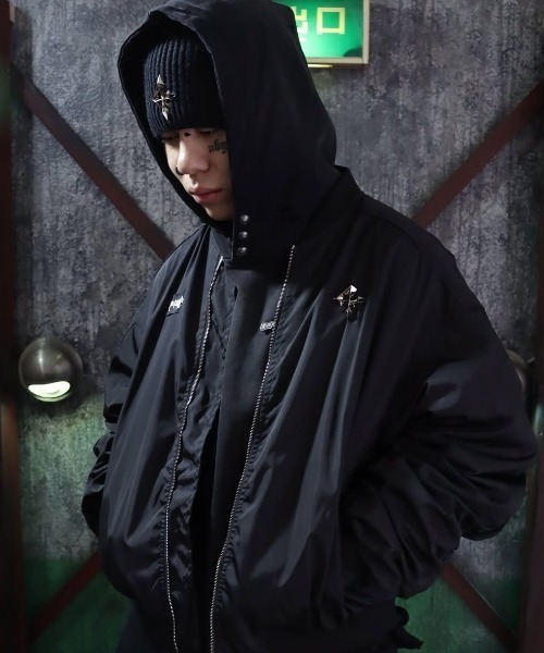 LOVE KILLER（ラブキラー）の「A'GEM/9 × .kom 『LOVE KILLER/ラブ キラー』 LK 3D metallic logo beanie/エルケー３ディーメタリックロゴビーニー（ニットキャップ/ビーニー・レディース・ブラック・FREE）」の12枚目の写真