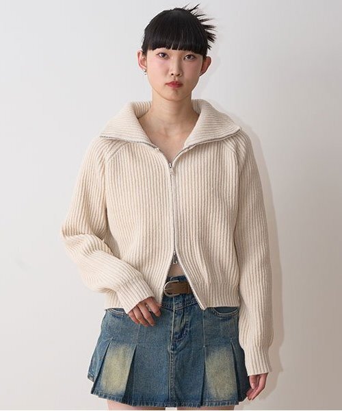 Mi-je(ミジェ)の「スタンドZIPニット【韓国ファッション】(カーディガン/ボレロ・レディース・トップグレー/ブルー/アイボリー・F)」の2枚目の写真