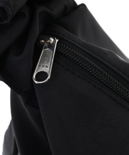 Candy Stripper（キャンディストリッパー）の「RIBBON GATHER 2WAY バッグ（ショルダーバッグ・レディース・ブラック/ライトベージュ・FREE）」の12枚目の写真