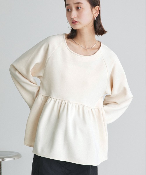 ad thie(アドティエ)の「ウエストギャザー ポンチプルオーバー(Tシャツ/カットソー・レディース・アイボリー/ブラック/オートミール・FREE)」の7枚目の写真