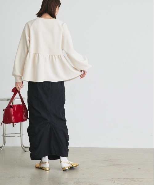 ad thie(アドティエ)の「ウエストギャザー ポンチプルオーバー(Tシャツ/カットソー・レディース・アイボリー/ブラック/オートミール・FREE)」の8枚目の写真