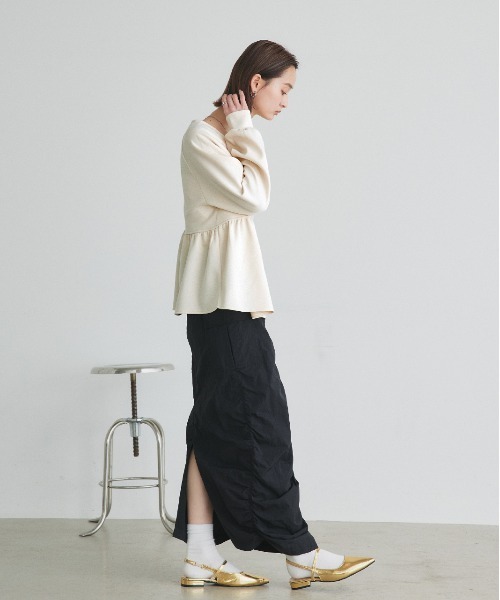 ad thie(アドティエ)の「ウエストギャザー ポンチプルオーバー(Tシャツ/カットソー・レディース・アイボリー/ブラック/オートミール・FREE)」の10枚目の写真