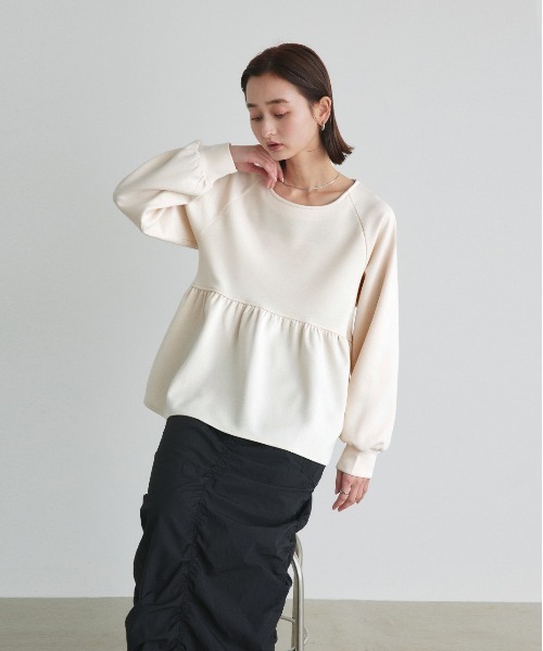 ad thie(アドティエ)の「ウエストギャザー ポンチプルオーバー(Tシャツ/カットソー・レディース・アイボリー/ブラック/オートミール・FREE)」の11枚目の写真