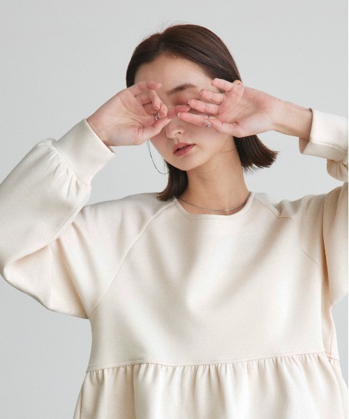 ad thie(アドティエ)の「ウエストギャザー ポンチプルオーバー(Tシャツ/カットソー・レディース・アイボリー/ブラック/オートミール・FREE)」の12枚目の写真