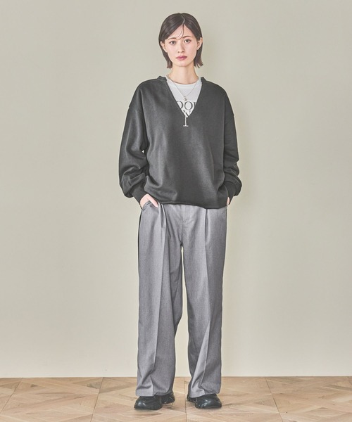 LAKOLE（ラコレ）の「Vネック裏毛プルオーバー / 319500（Tシャツ/カットソー・レディース・チャコールグレー/イエロー/杢グレー・FREE）」の7枚目の写真