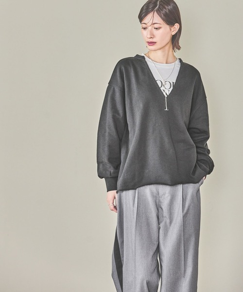 LAKOLE（ラコレ）の「Vネック裏毛プルオーバー / 319500（Tシャツ/カットソー・レディース・チャコールグレー/イエロー/杢グレー・FREE）」の17枚目の写真