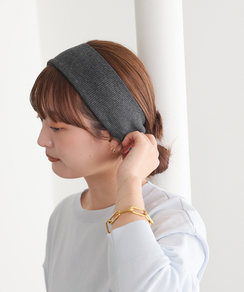 SLOBE IENA（スローブイエナ）の「SLOBE リブヘアターバン（ヘアバンド・レディース・ブラック/チャコールグレー・FREE）」の3枚目の写真