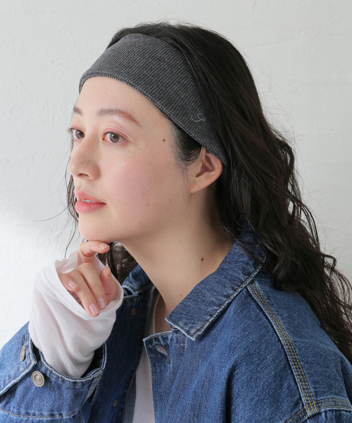 SLOBE IENA（スローブイエナ）の「SLOBE リブヘアターバン（ヘアバンド・レディース・ブラック/チャコールグレー・FREE）」の12枚目の写真