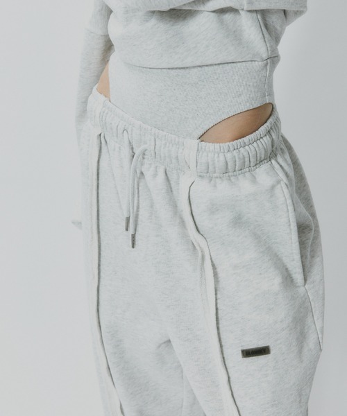 BLONDEY（ブロンディ）の「ドローコード付きセンターラインスウェットパンツ（スウェットパンツ・レディース・グレー/チャコールグレー/イエロー・FREE）」の7枚目の写真