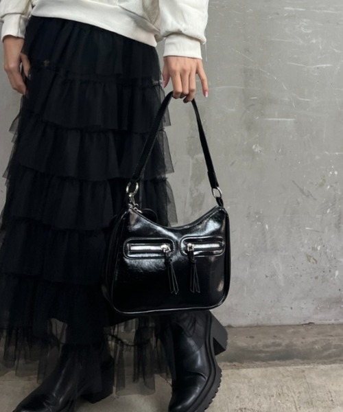 ALDO☆オーシャンチャーム付☆ショルダーバッグ Frankiewoven セール】ハートチャーム付き 合成皮革 スクエア 2way ショルダー