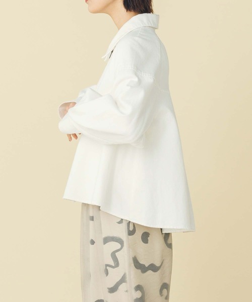 Gready Brilliant（グレディブリリアン）の「コットンデニムステンフレアジャケット（デニムジャケット・レディース・インディゴブルー/オフホワイト・FREE）」の22枚目の写真