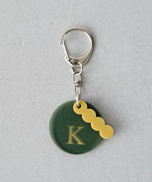 BIRTHDAY BAR（バースデイバー）の「アクリルイニシャルチャーム（チャーム・レディース・グリーン/レッド/イエロー/ブルー系その他/オレンジ/ブルー/グレー/イエロー系その他・0）」の11枚目の写真