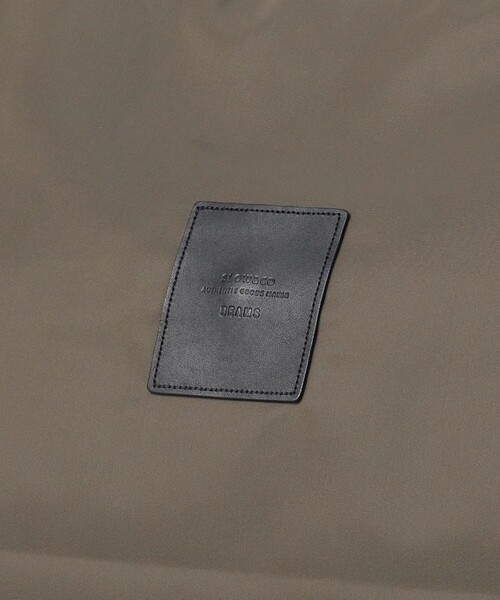 SLOW（スロウ）の「【別注】SLOW / NYLON SHOULDER BAG（ショルダーバッグ・メンズ・ブラック/オリーブ・ONE SIZE）」の21枚目の写真