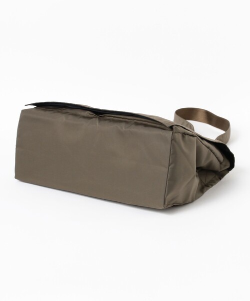 SLOW（スロウ）の「【別注】SLOW / NYLON SHOULDER BAG（ショルダーバッグ・メンズ・ブラック/オリーブ・ONE SIZE）」の22枚目の写真