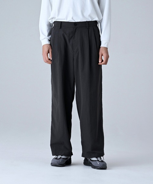 NEW BALANCE(ニューバランス)の「MET24 Relax Pants(スラックス・メンズ・ブラック/カーキブラウン・X-LARGE/LARGE/MEDIUM/SMALL)」の2枚目の写真