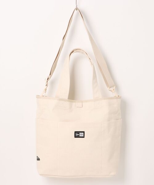 NEW ERA(ニューエラ)の「【NEW ERA/ニューエラ】UTILITY CANVAS TOTE(トートバッグ・メンズ・ブラック/アイボリー・FREE)」の4枚目の写真