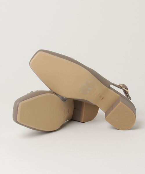 チェーンベルト スクエアトゥバックベルトパンプス（パンプス