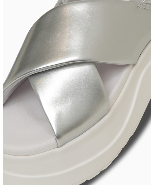 CONVERSE（コンバース）の「CHEWY PC / チューイー　ＰＣ（サンダル・レディース・シルバー・7/5/8/6）」の7枚目の写真