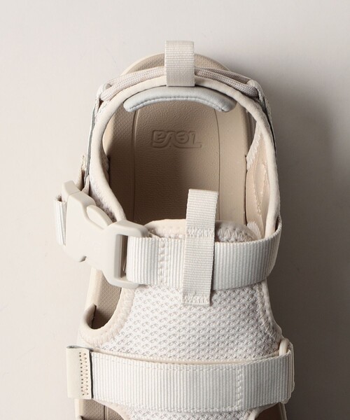 Teva(テバ)の「<TEVA>W HURRICANE AMPSOLE GAILA(サンダル・レディース・ブラック/ベージュ・35/45/55/65)」の11枚目の写真