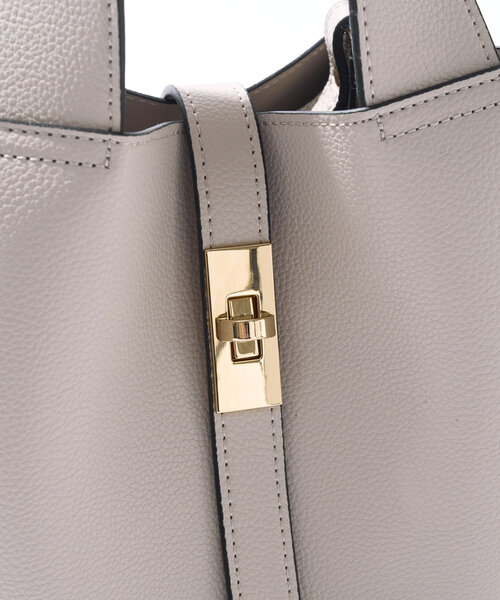 un dix cors（アンディコール）の「《オンオフ使える上品デザイン》ロングベルト変形2WAYバッグ（ハンドバッグ・レディース・アイボリー/グレイッシュベージュ/ブラック・FREE）」の15枚目の写真