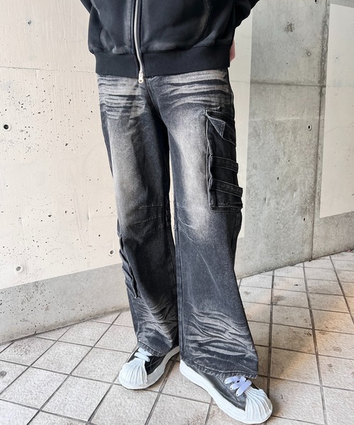 Figments（フィグメンツ）の「ブラスト加工ワイドカーゴパンツ（デニムパンツ・レディース・ブラック・MEDIUM/SMALL/LARGE）」の2枚目の写真