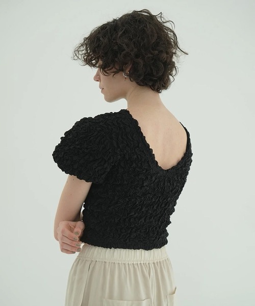 CLANE（クラネ）の「W FACE SHIRRING CRROPED TOPS（Tシャツ/カットソー・レディース・ブラウン/アイボリー/ブラック・1/2）」の14枚目の写真