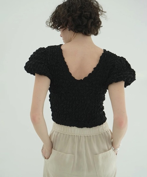 CLANE（クラネ）の「W FACE SHIRRING CRROPED TOPS（Tシャツ/カットソー・レディース・ブラウン/アイボリー/ブラック・1/2）」の15枚目の写真