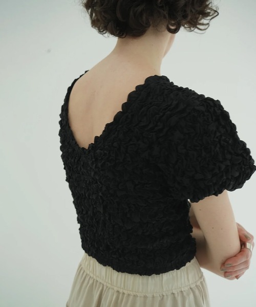 CLANE（クラネ）の「W FACE SHIRRING CRROPED TOPS（Tシャツ/カットソー・レディース・ブラウン/アイボリー/ブラック・1/2）」の16枚目の写真