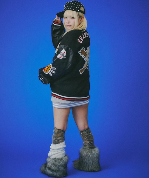 GALFY（ガルフィー）の「【GALFY/ガルフィー】復活わんわん大学ジャケット（スタジャン・メンズ・ブラック系/ブラック/ネイビー系・L/XL）」の4枚目の写真