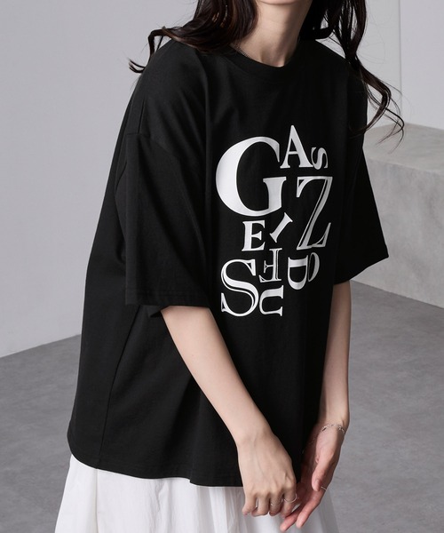 nui nullu(ヌイヌル)の「【nui nullu】英字ロゴレタリングビッグTシャツ(Tシャツ/カットソー・レディース・オフホワイト/チャコールグレー/ブラック/モカ・FREE)」の3枚目の写真