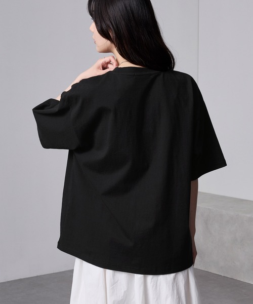 nui nullu(ヌイヌル)の「【nui nullu】英字ロゴレタリングビッグTシャツ(Tシャツ/カットソー・レディース・オフホワイト/チャコールグレー/ブラック/モカ・FREE)」の21枚目の写真
