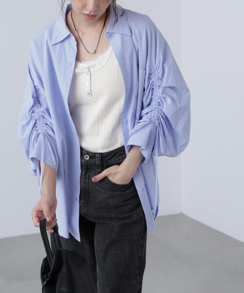 FREE'S MART（フリーズマート）の「◆袖シャーリングオーバーシャツ（シャツ/ブラウス・レディース・ブルー/ブルー系その他/ホワイト/ピンク/ブラウン系その他/ホワイト系その他・FREE）」の5枚目の写真