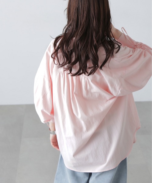 FREE'S MART（フリーズマート）の「◆袖シャーリングオーバーシャツ（シャツ/ブラウス・レディース・ブルー/ブルー系その他/ホワイト/ピンク/ブラウン系その他/ホワイト系その他・FREE）」の9枚目の写真