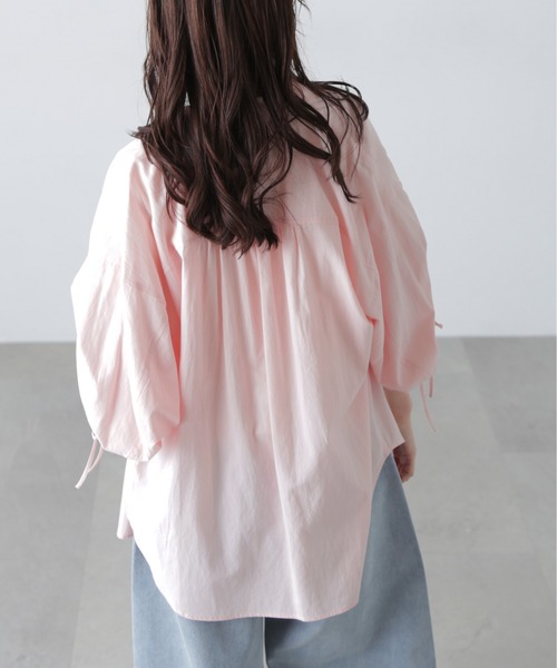 FREE'S MART（フリーズマート）の「◆袖シャーリングオーバーシャツ（シャツ/ブラウス・レディース・ブルー/ブルー系その他/ホワイト/ピンク/ブラウン系その他/ホワイト系その他・FREE）」の10枚目の写真