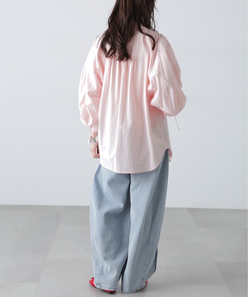 FREE'S MART（フリーズマート）の「◆袖シャーリングオーバーシャツ（シャツ/ブラウス・レディース・ブルー/ブルー系その他/ホワイト/ピンク/ブラウン系その他/ホワイト系その他・FREE）」の14枚目の写真