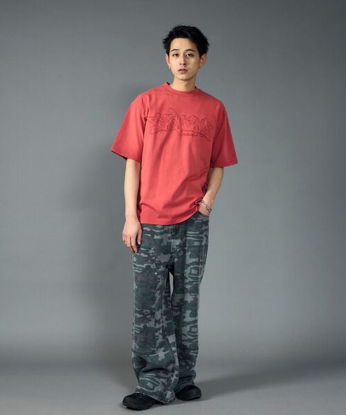 SEQUENZ（シークエンズ）の「【SEQUENZ（シークエンズ）】FADE APPLIQUE LOGO TEE /  Tシャツ クルーネック 半袖 加工 古着（Tシャツ/カットソー・メンズ・レッド/サンドベージュ/ブラック・SMALL/MEDIUM/LARGE/X-LARGE）」の15枚目の写真