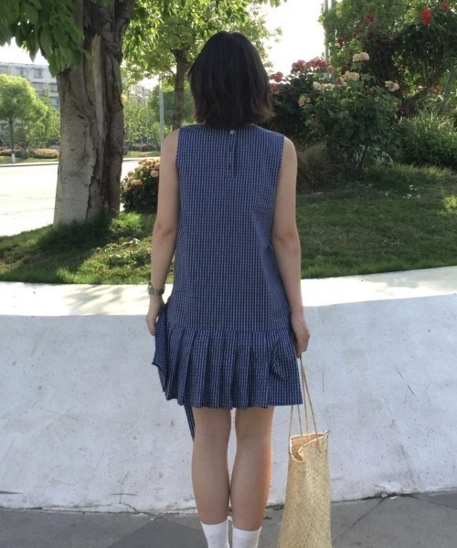 DIAVEL（ディアベル）の「チェック柄ノースリーブワンピース（Tシャツ/カットソー・レディース・ネイビー・M）」の13枚目の写真