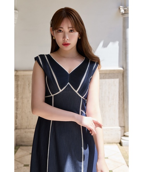 Lace Trimmed Chambray Dress 新品 Lace Trimmed Chambray Dress