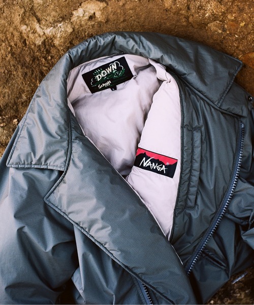 schott（ショット）の「Schott/ショット/xNANGA/×ナンガ/AURORA DOUBLE BREAST DOWN JACKET/オーロラ ダブルブレスト ダウンジャケット（ダウンジャケット/コート・メンズ・ブラック/ベージュ/セージグリーン・XL/L/M/2XL）」の9枚目の写真