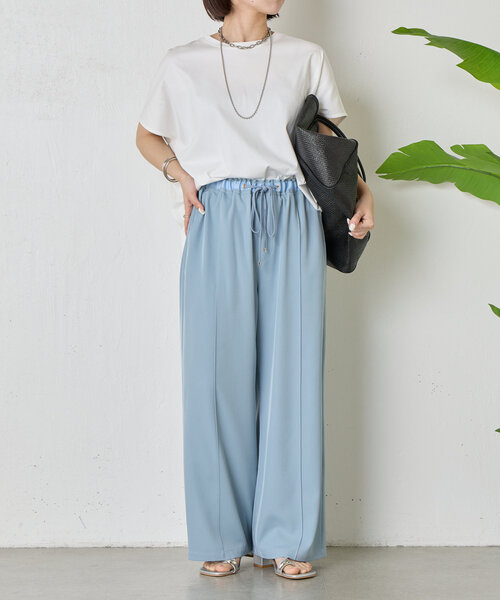 Jena espace merveilleux（ジェナ　エスパスメルヴェイユ）の「【大人の切替Ｔ】バックラインシルケットカットソー（Tシャツ/カットソー・レディース・オフホワイト/チャコールグレー/ブラック・FREE）」の5枚目の写真