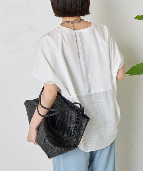 Jena espace merveilleux（ジェナ　エスパスメルヴェイユ）の「【大人の切替Ｔ】バックラインシルケットカットソー（Tシャツ/カットソー・レディース・オフホワイト/チャコールグレー/ブラック・FREE）」の10枚目の写真