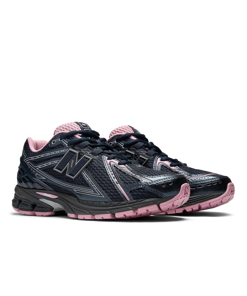 NEW BALANCE(ニューバランス)の「U1906RCU 1906R(スニーカー・メンズ・ネイビー・22.5cm/23.0cm/23.5cm/24.0cm/24.5cm/25.0cm/25.5cm/26.0cm/26.5cm/27.0cm/27.5cm/28.0cm/28.5cm/29.0cm)」の2枚目の写真