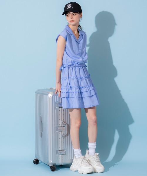 REDYAZEL（レディアゼル）の「ストライプブラウス×ティアードスカートセットアップ（セットアップ・レディース・ホワイト/ブルー/サックスブルー・FREE）」の3枚目の写真